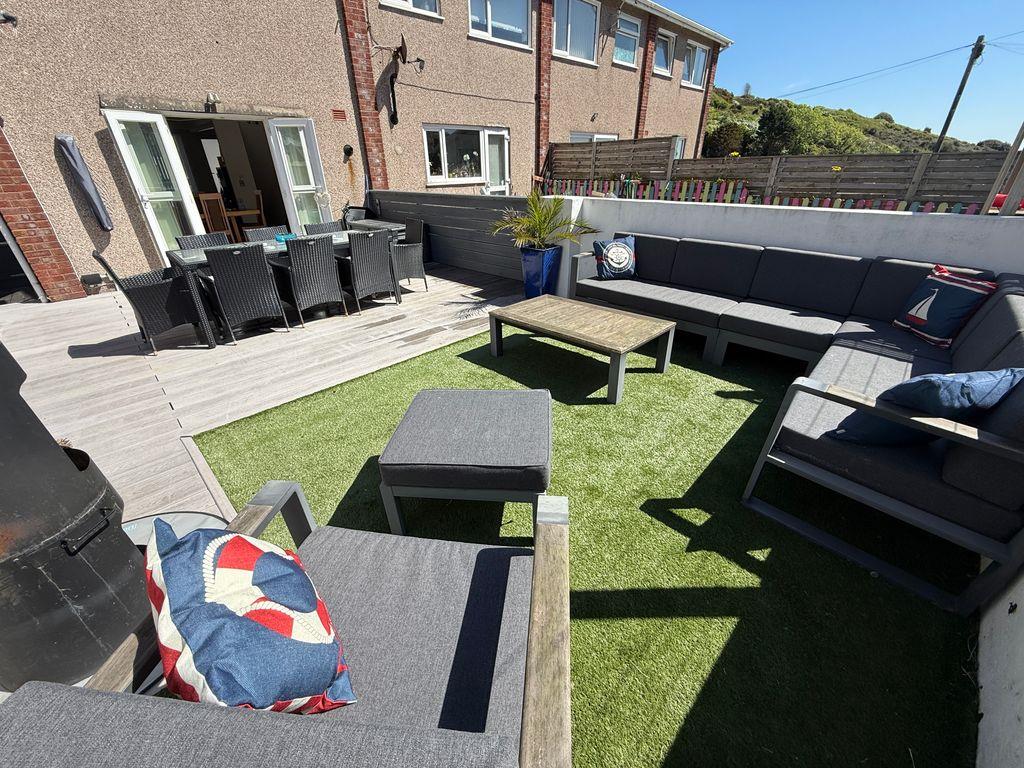 Plunch Lane, Mumbles, Swansea, SA3 4JE